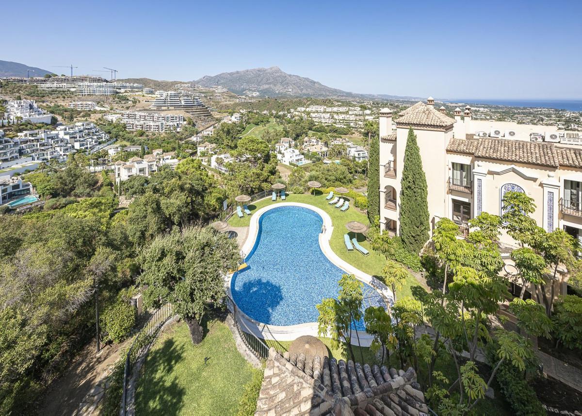 Penthouse for Sale in Benahavís