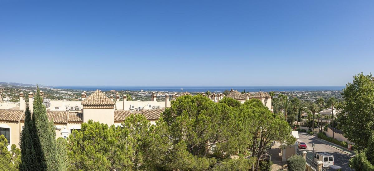 Penthouse for Sale in Benahavís