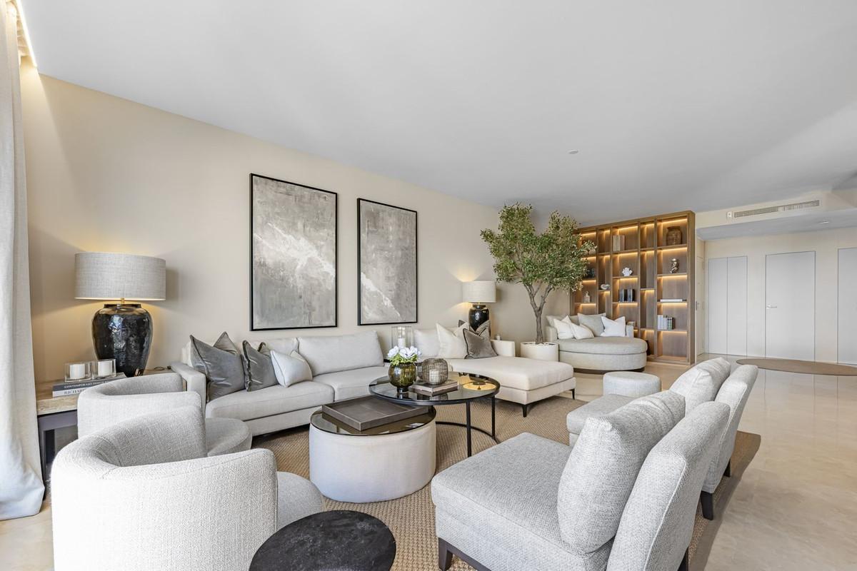 Penthouse for Sale in Benahavís