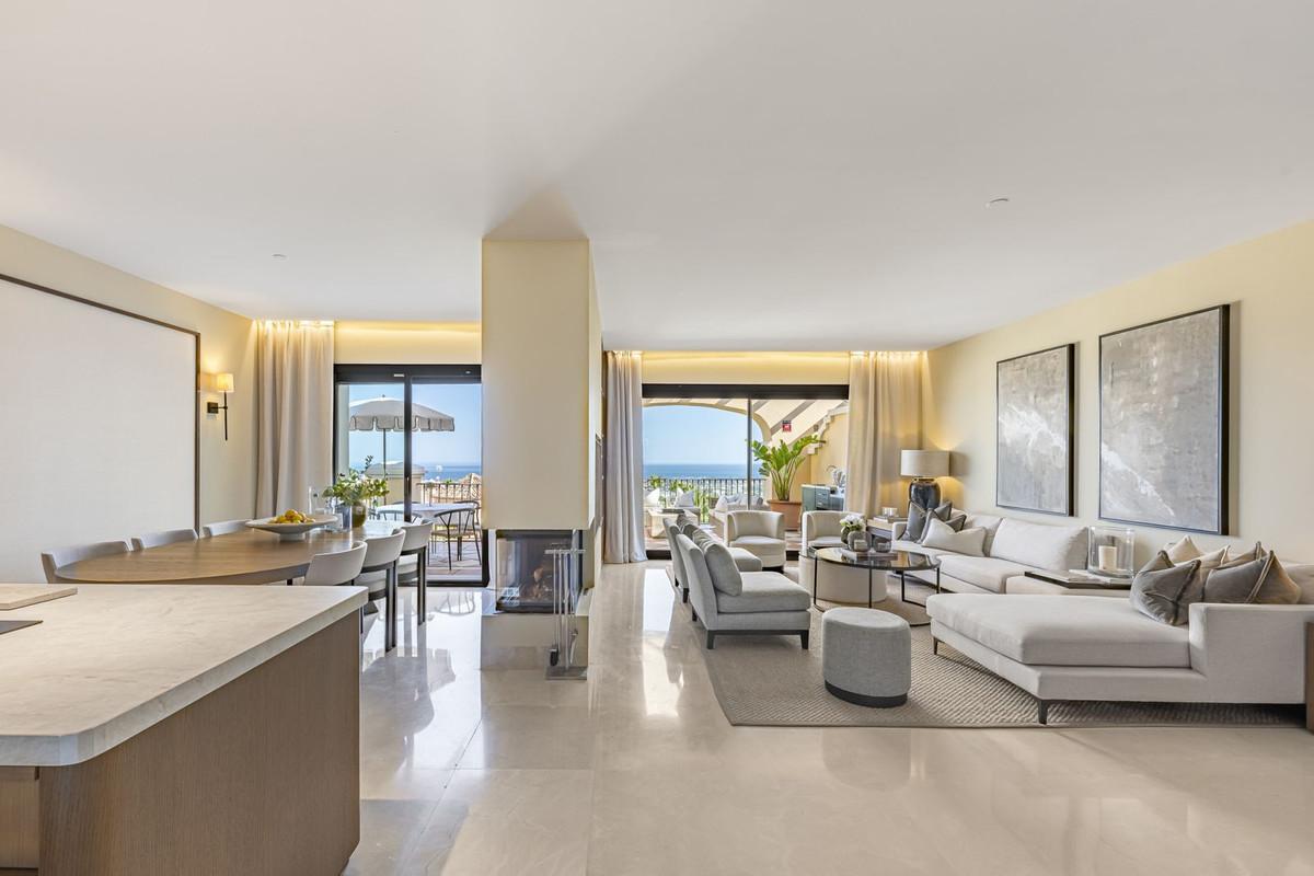 Penthouse for Sale in Benahavís
