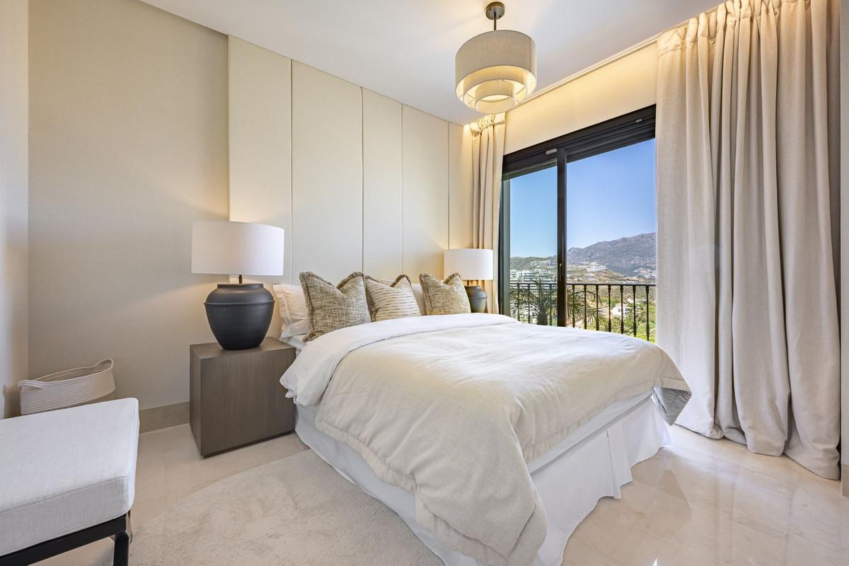 Penthouse for Sale in Benahavís