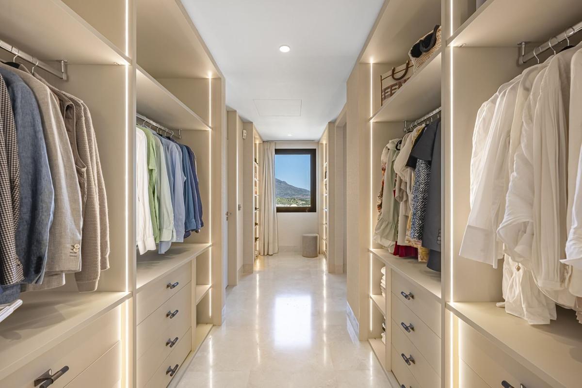 Penthouse for Sale in Benahavís