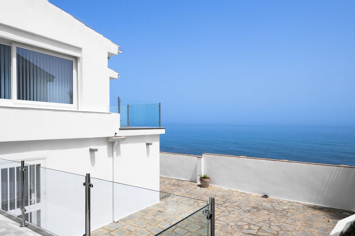 Villa for Sale in Estepona