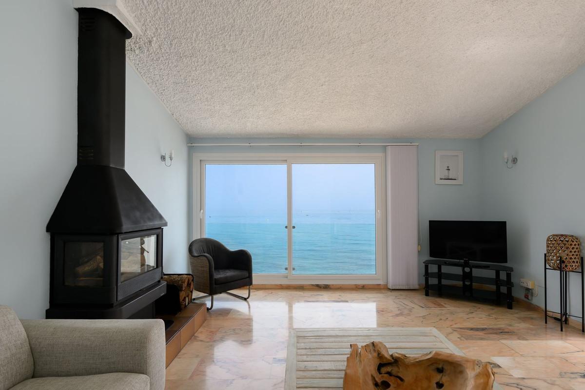 Villa for Sale in Estepona