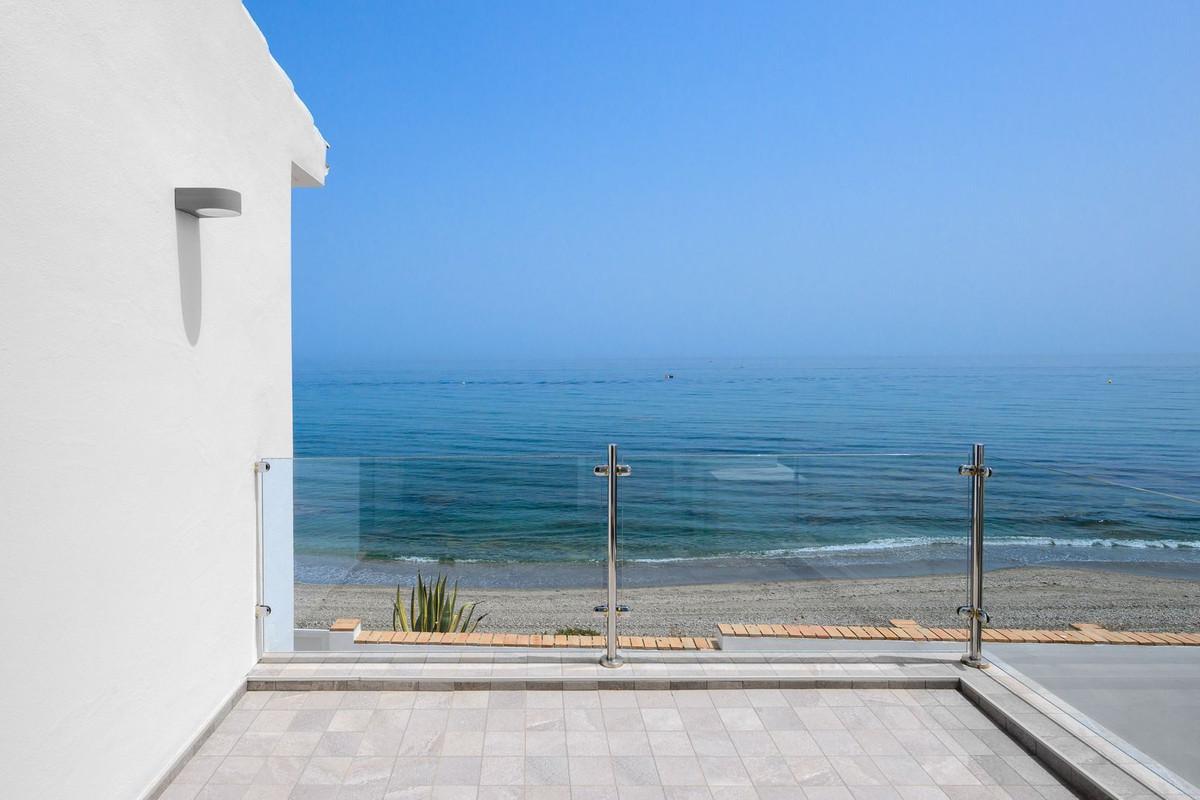 Villa for Sale in Estepona