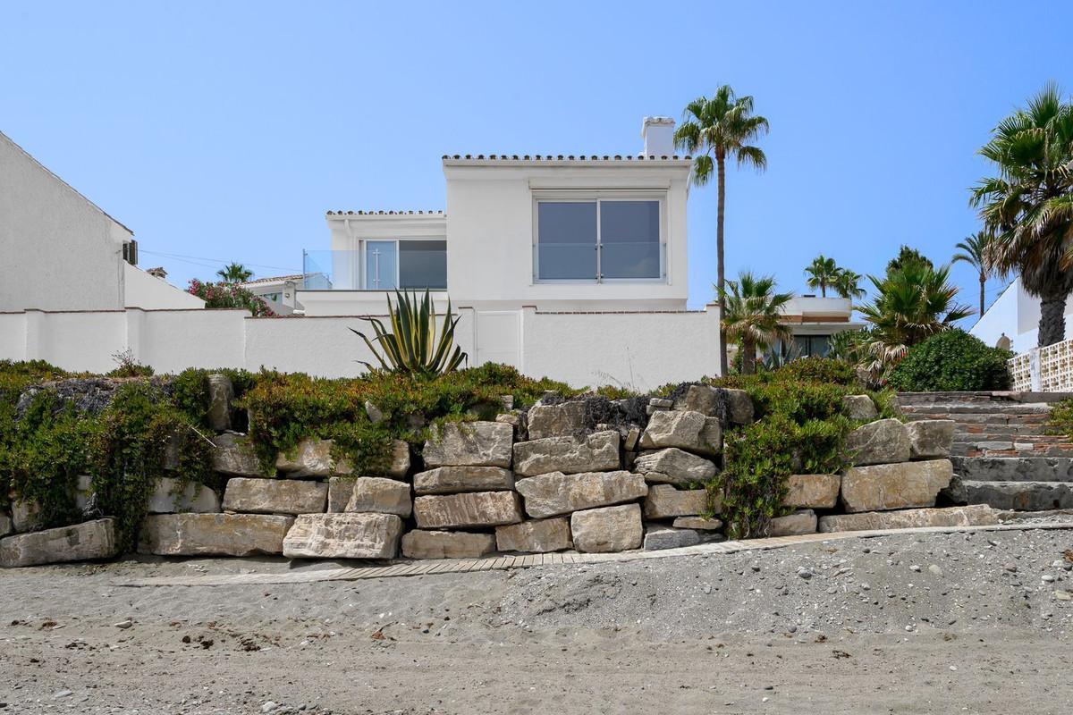 Villa for Sale in Estepona