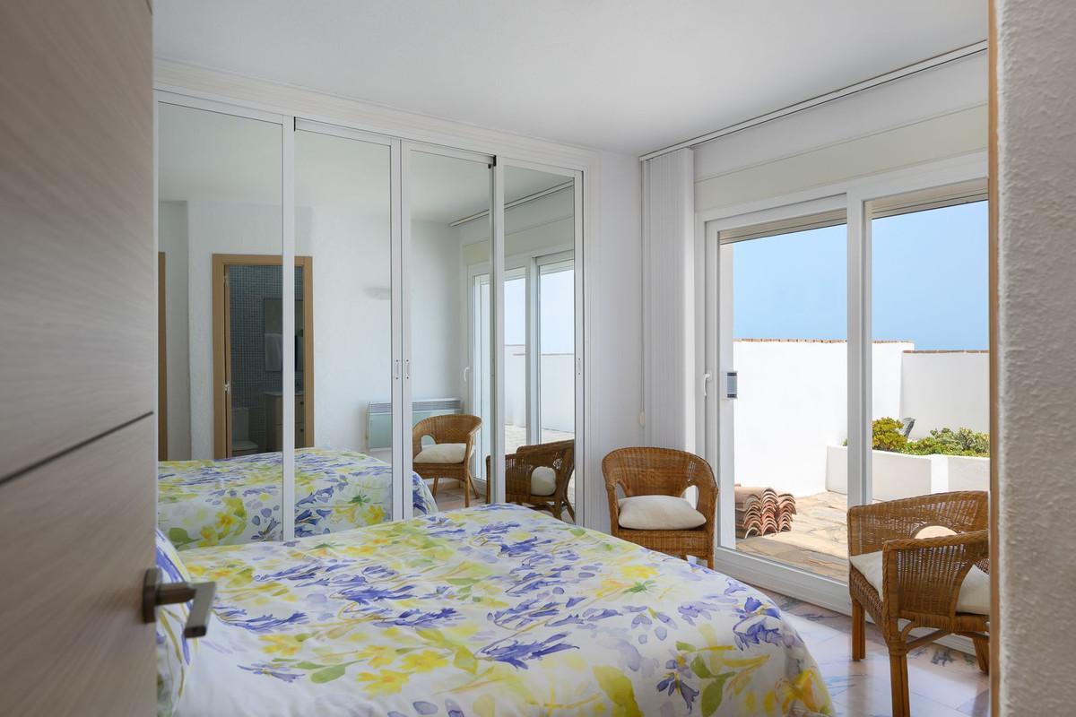 Villa for Sale in Estepona