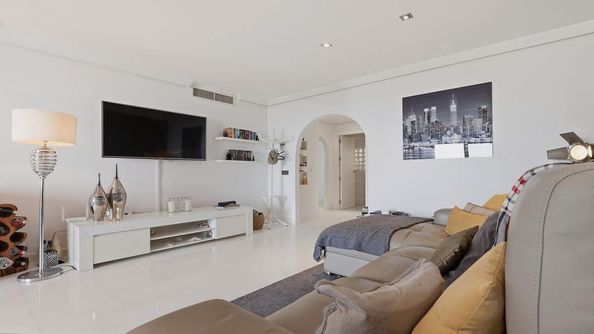 Apartment for Sale in Casares