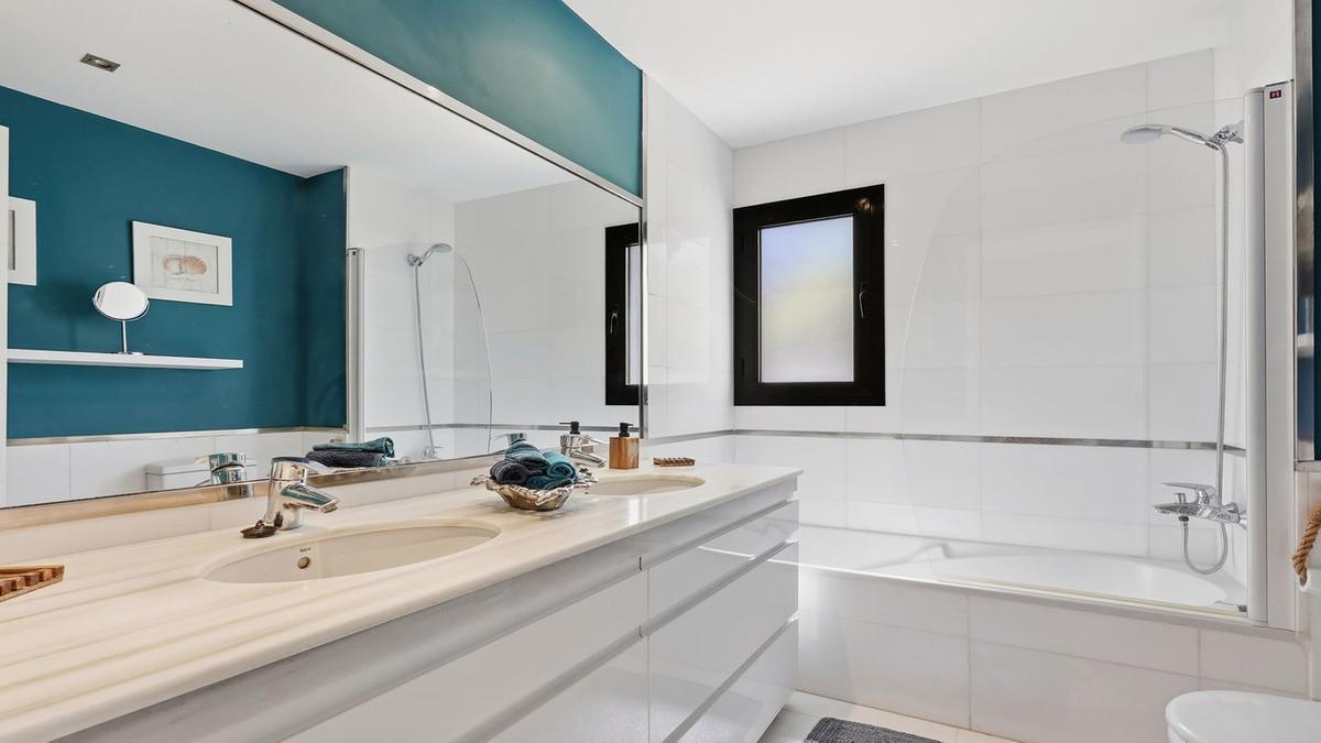 Apartment for Sale in Casares