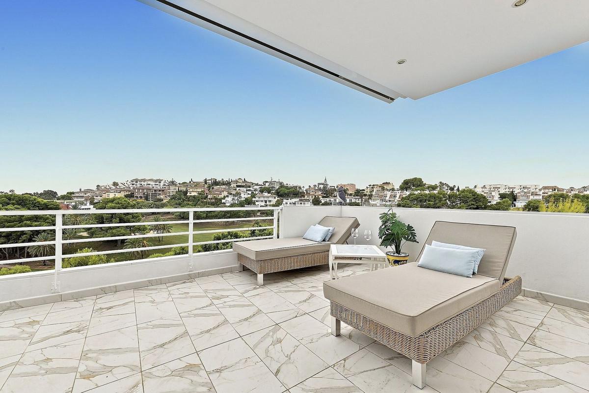 Penthouse for Sale in Benalmádena