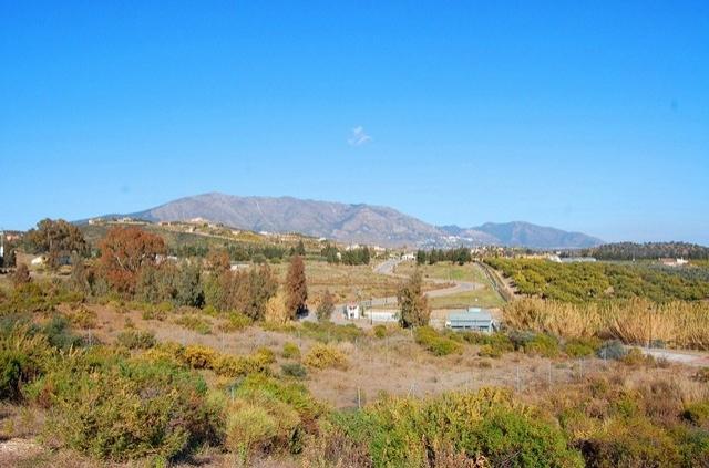 Plot for Sale in Mijas
