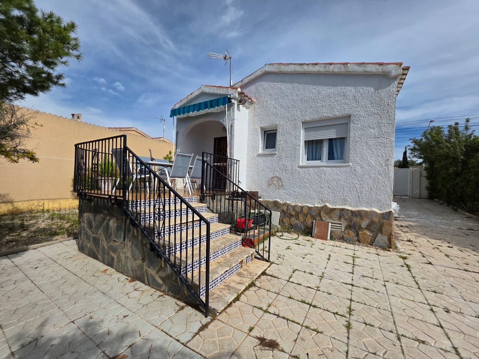 Villa for Rent in Elche