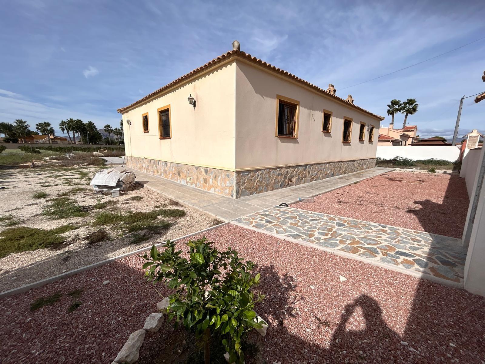 Villa en Venta en Catral