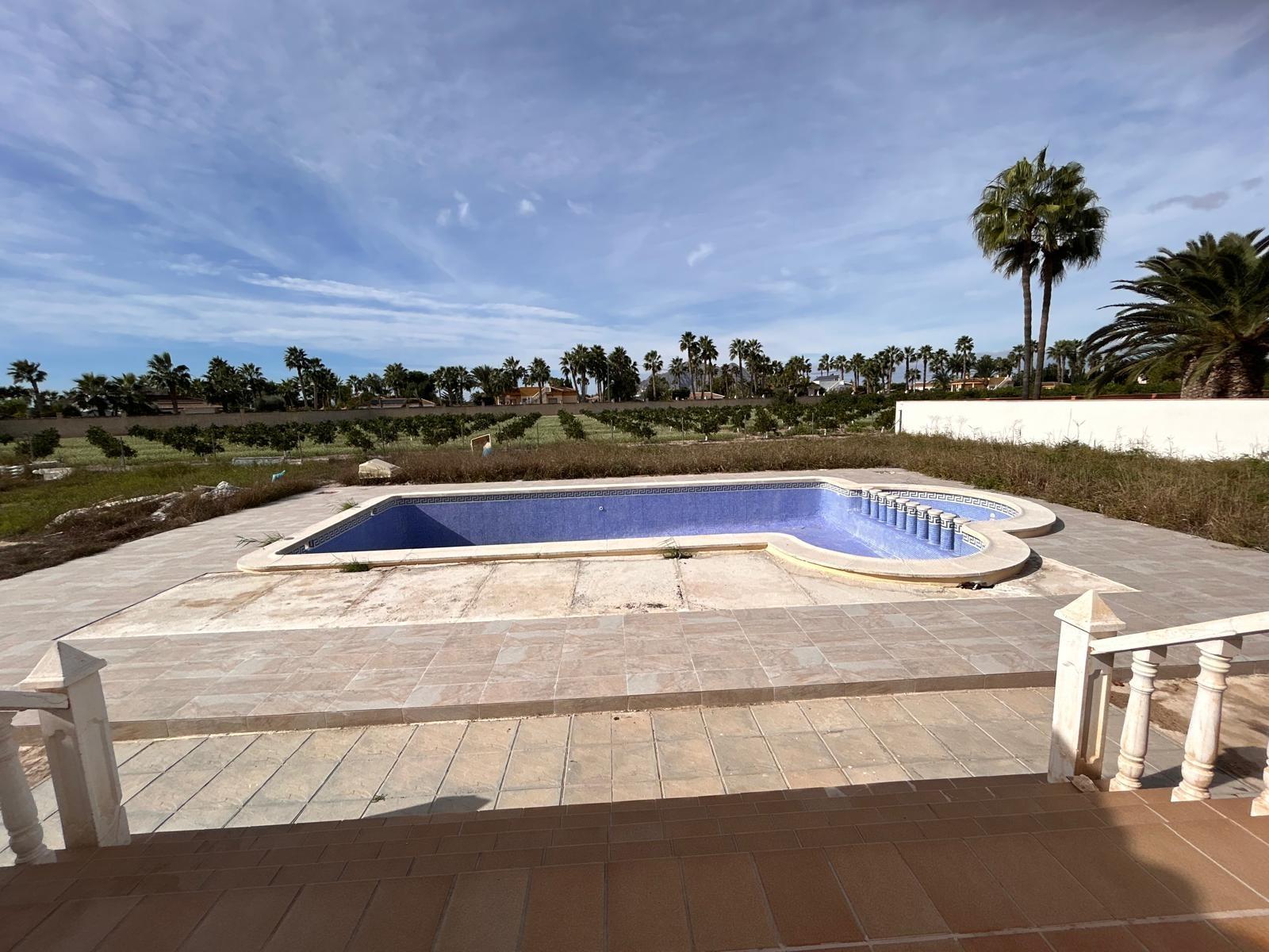 Villa en Venta en Catral