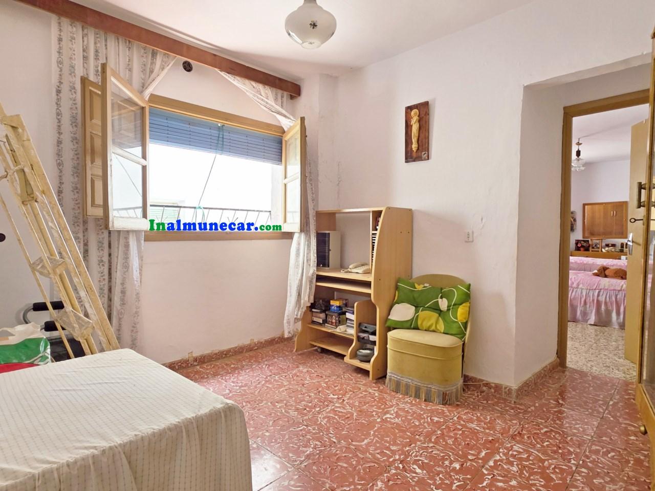 Casa en Venta en Otívar
