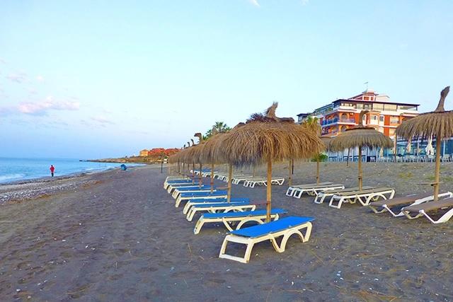 Penthouse for Rent in Torrox