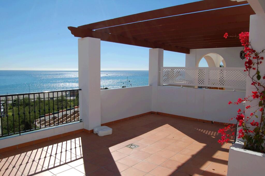 Penthouse for Rent in Torrox
