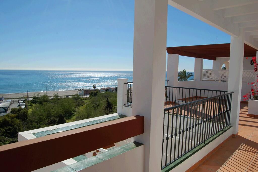 Penthouse for Rent in Torrox