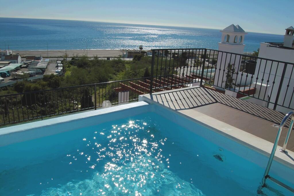 Penthouse for Rent in Torrox