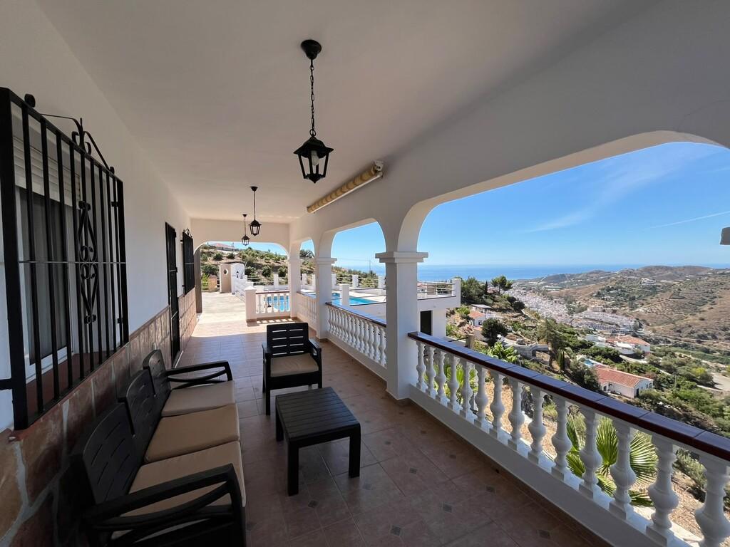 Villa for Rent in Torrox