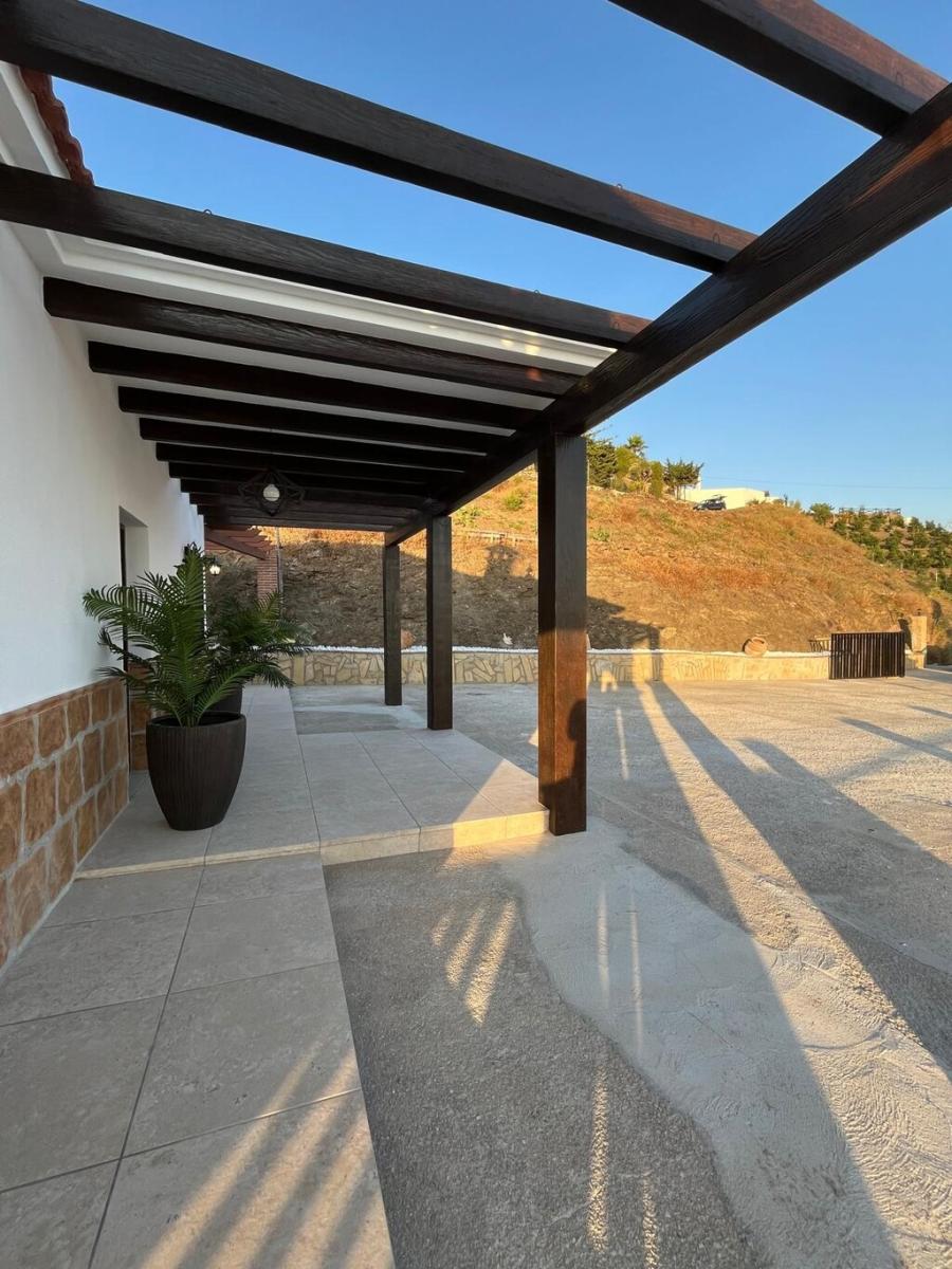Villa for Rent in Torrox