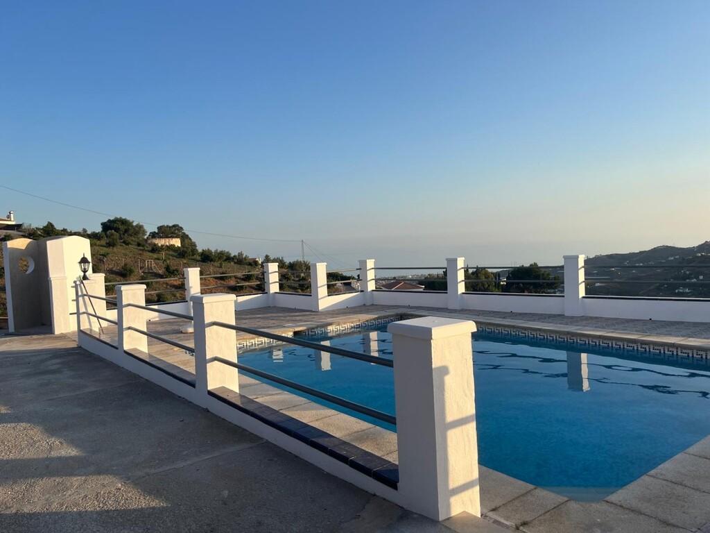 Villa for Rent in Torrox
