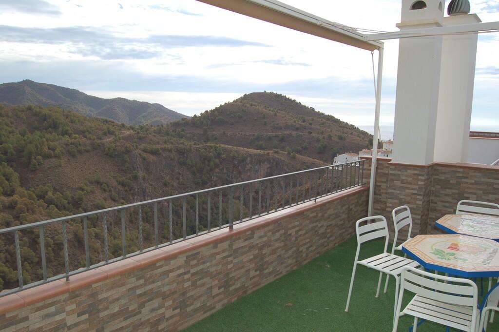 Apartment for Rent in Frigiliana