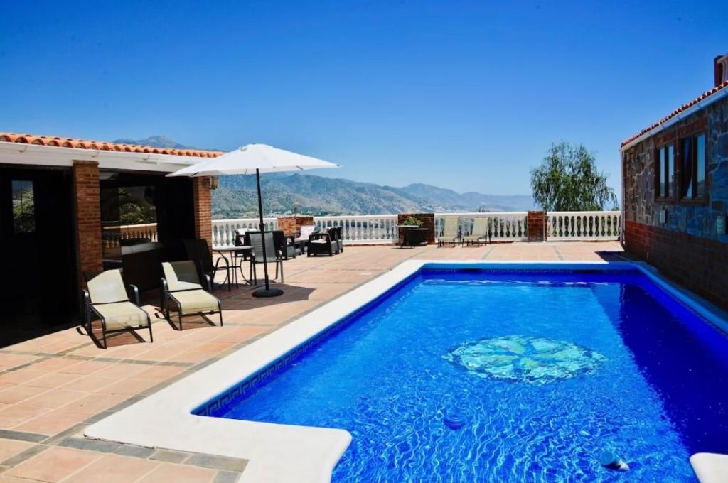 Villa for Rent in Torrox
