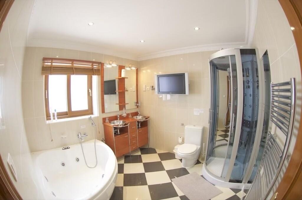 Villa for Rent in Torrox