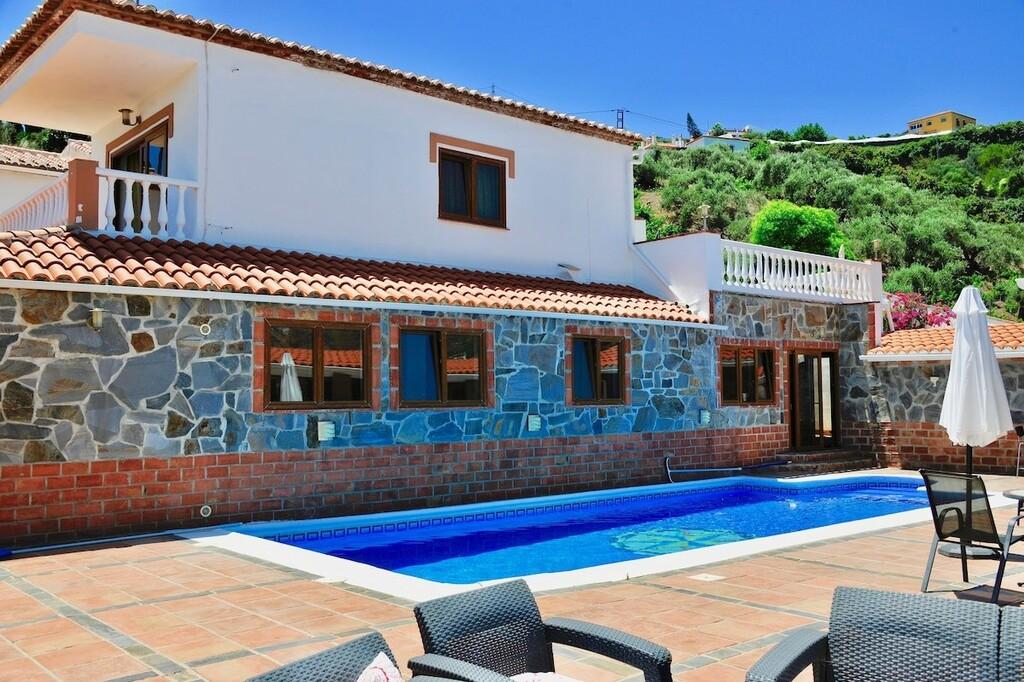 Villa for Rent in Torrox