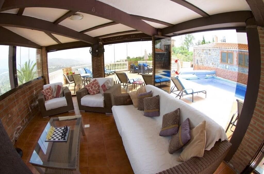 Villa for Rent in Torrox
