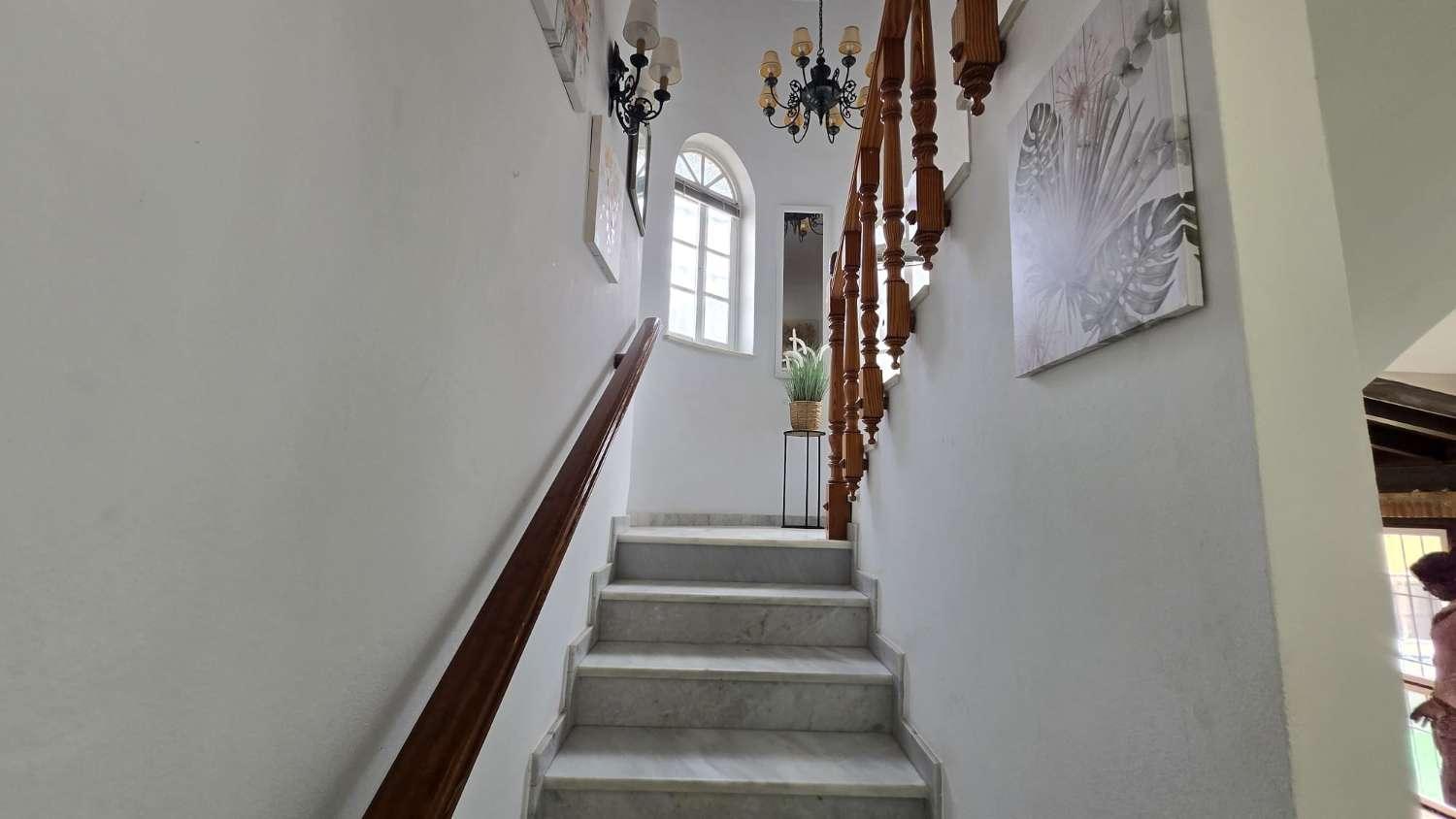 Villa for Sale in Alhaurín de la Torre