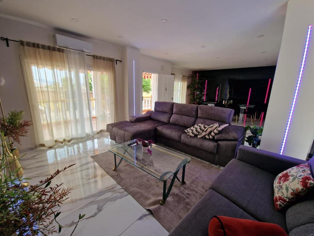 Villa for Sale in Alhaurín de la Torre