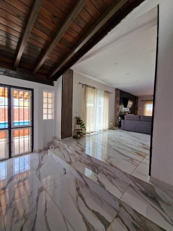 Villa for Sale in Alhaurín de la Torre
