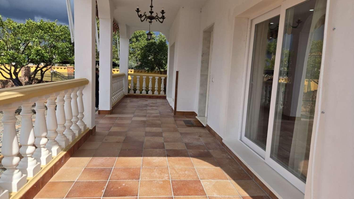 Villa for Sale in Alhaurín de la Torre