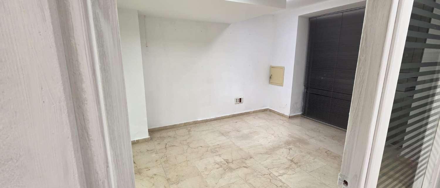 Flat for Sale in Pizarra