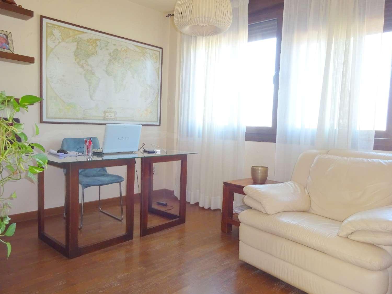 Semi-detached House for Sale in Alhaurín de la Torre