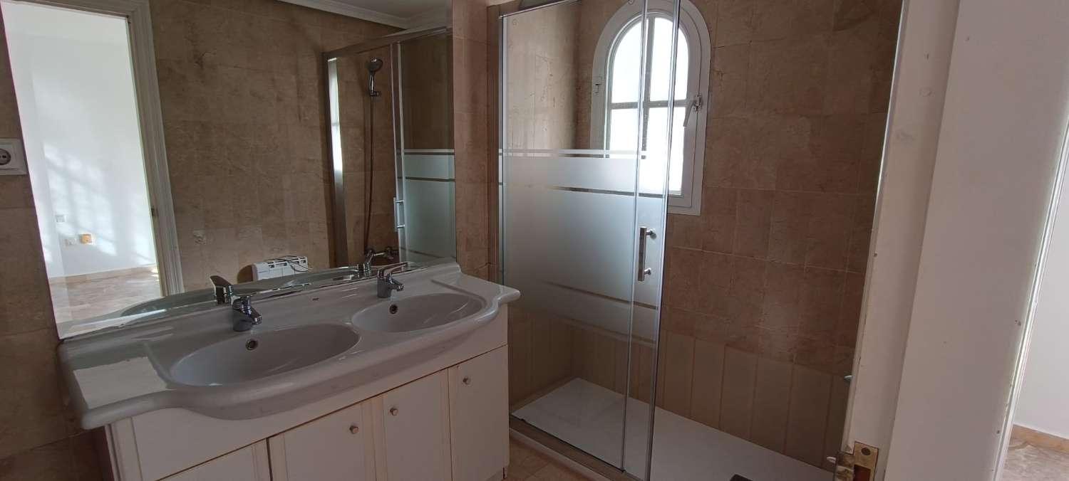 Semi-detached House for Rent in Alhaurín de la Torre