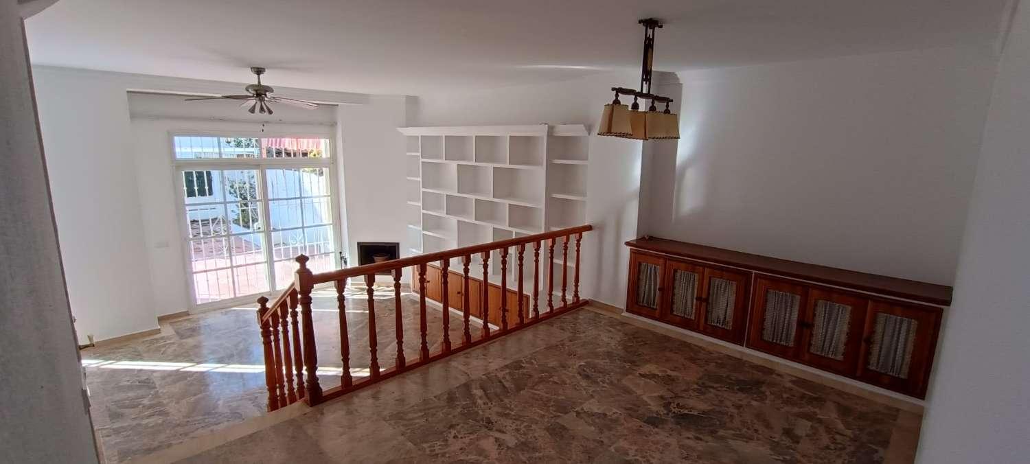 Semi-detached House for Rent in Alhaurín de la Torre