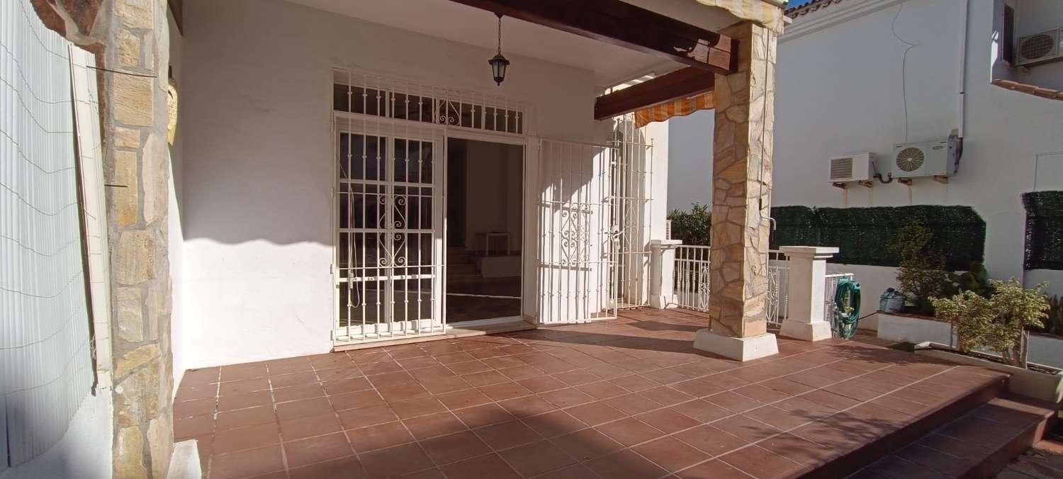 Semi-detached House for Rent in Alhaurín de la Torre