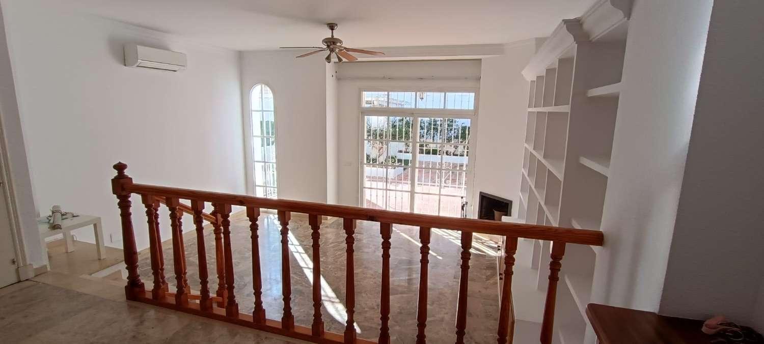 Semi-detached House for Rent in Alhaurín de la Torre