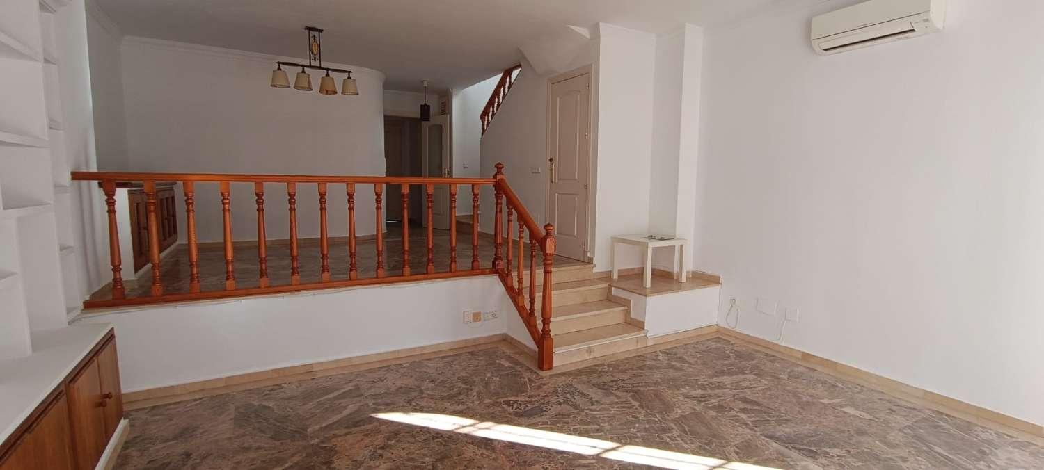 Semi-detached House for Rent in Alhaurín de la Torre