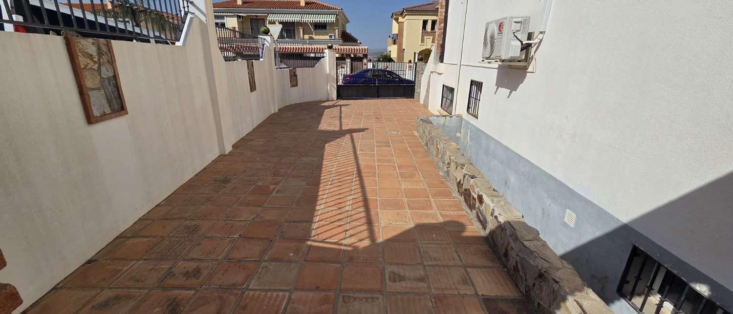 Semi-detached House for Sale in Alhaurín de la Torre