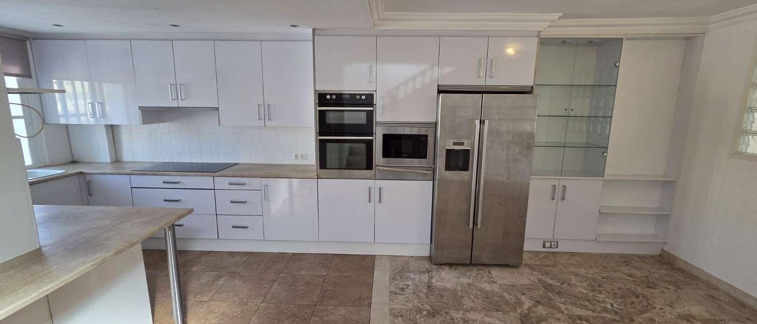 Semi-detached House for Sale in Alhaurín de la Torre
