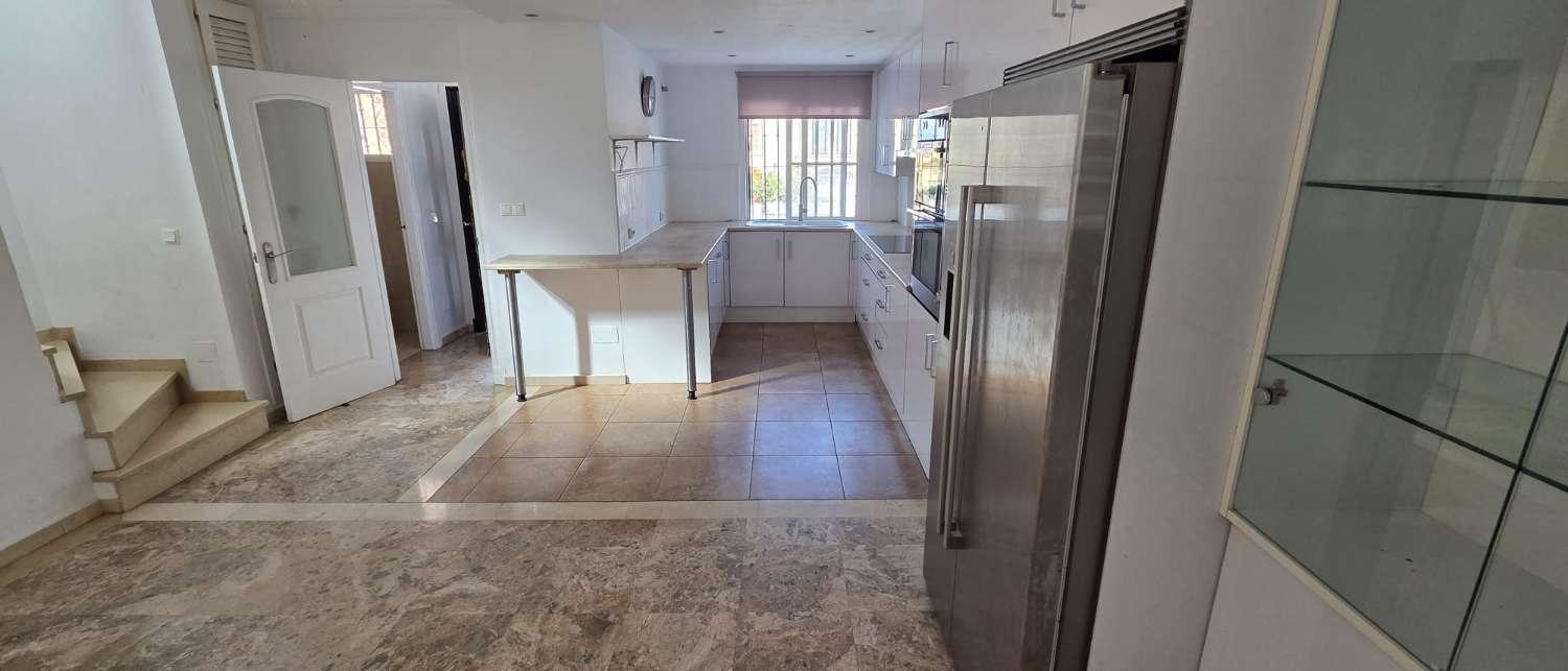 Semi-detached House for Sale in Alhaurín de la Torre