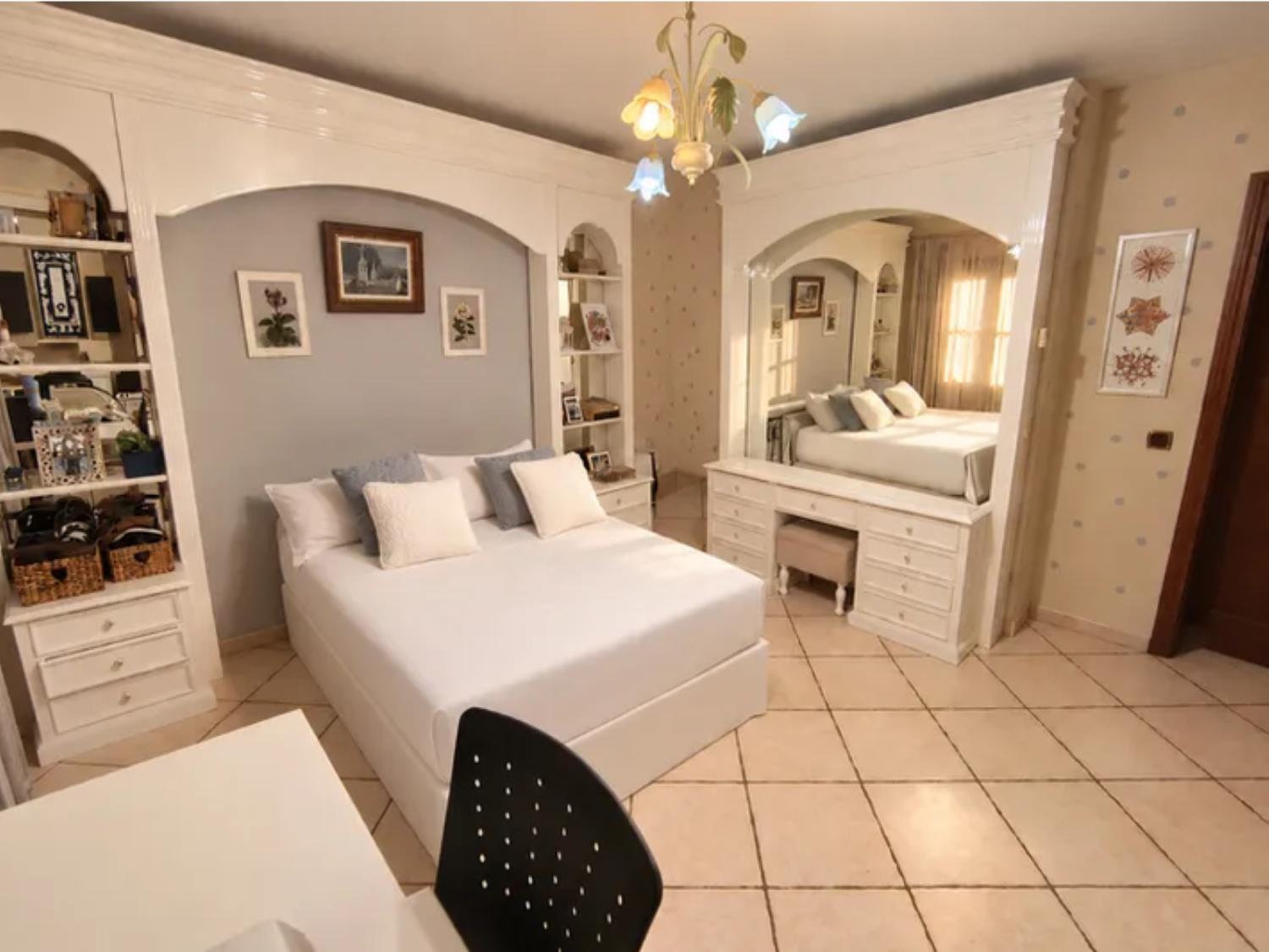 Villa for Sale in Alhaurín de la Torre
