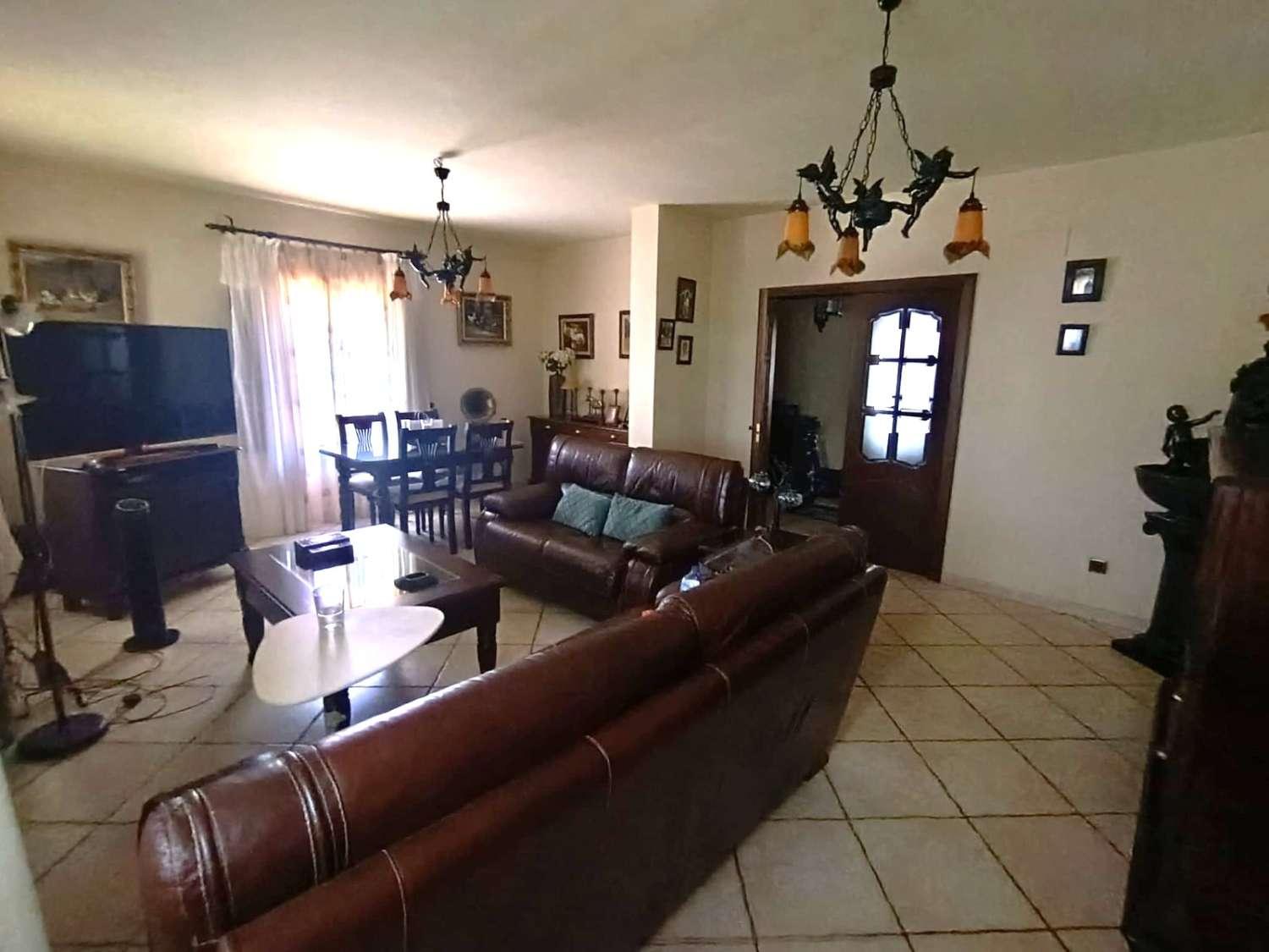 Villa for Sale in Alhaurín de la Torre