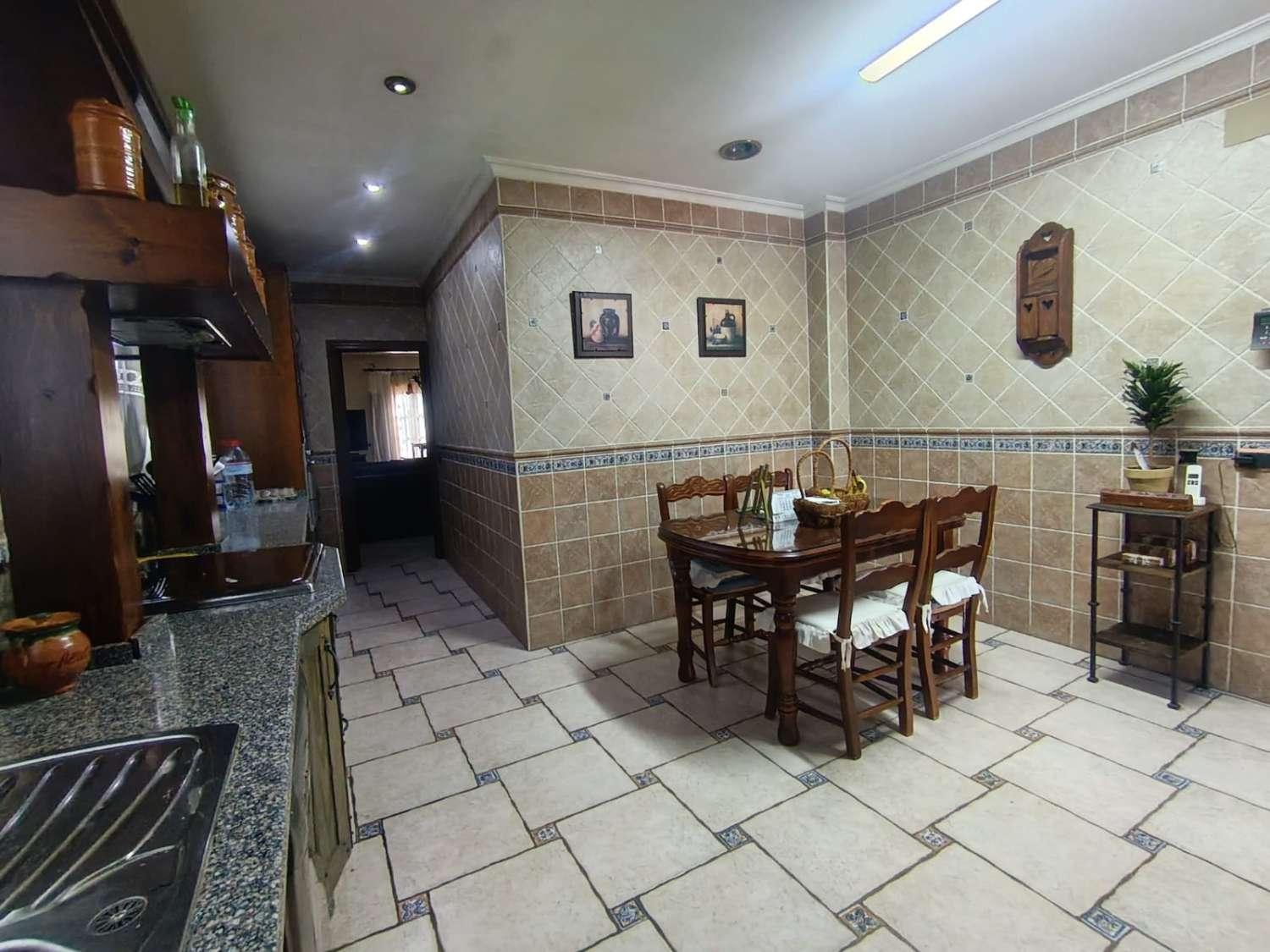 Villa for Sale in Alhaurín de la Torre