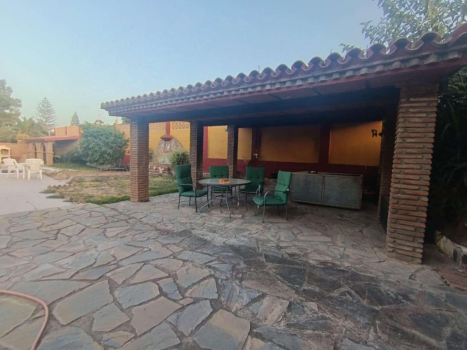 Villa for Sale in Alhaurín de la Torre