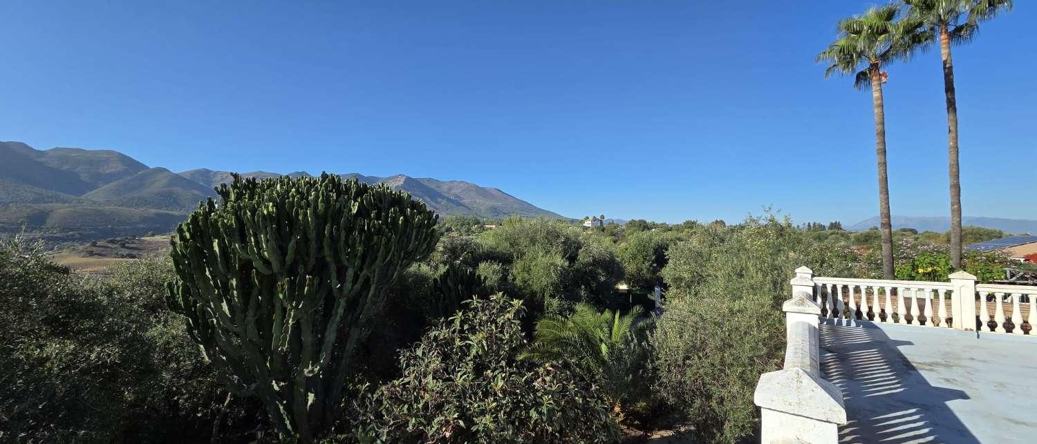 Villa en Alquiler en Alhaurín de la Torre